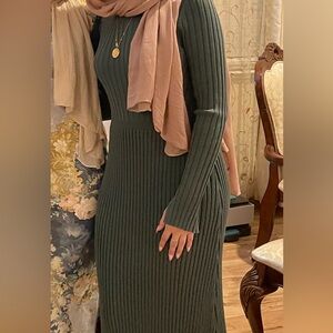 Green Ribbed Maxi Pencil Skirt for Work